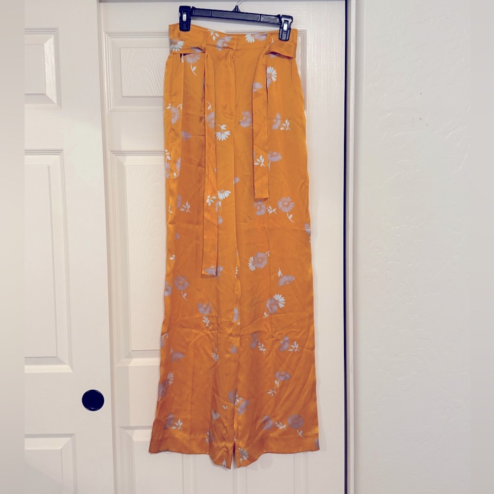 Equipment Femme Size 4 Golden Yellow Silky High Rise Wide Leg Pants & Belt, NWT
